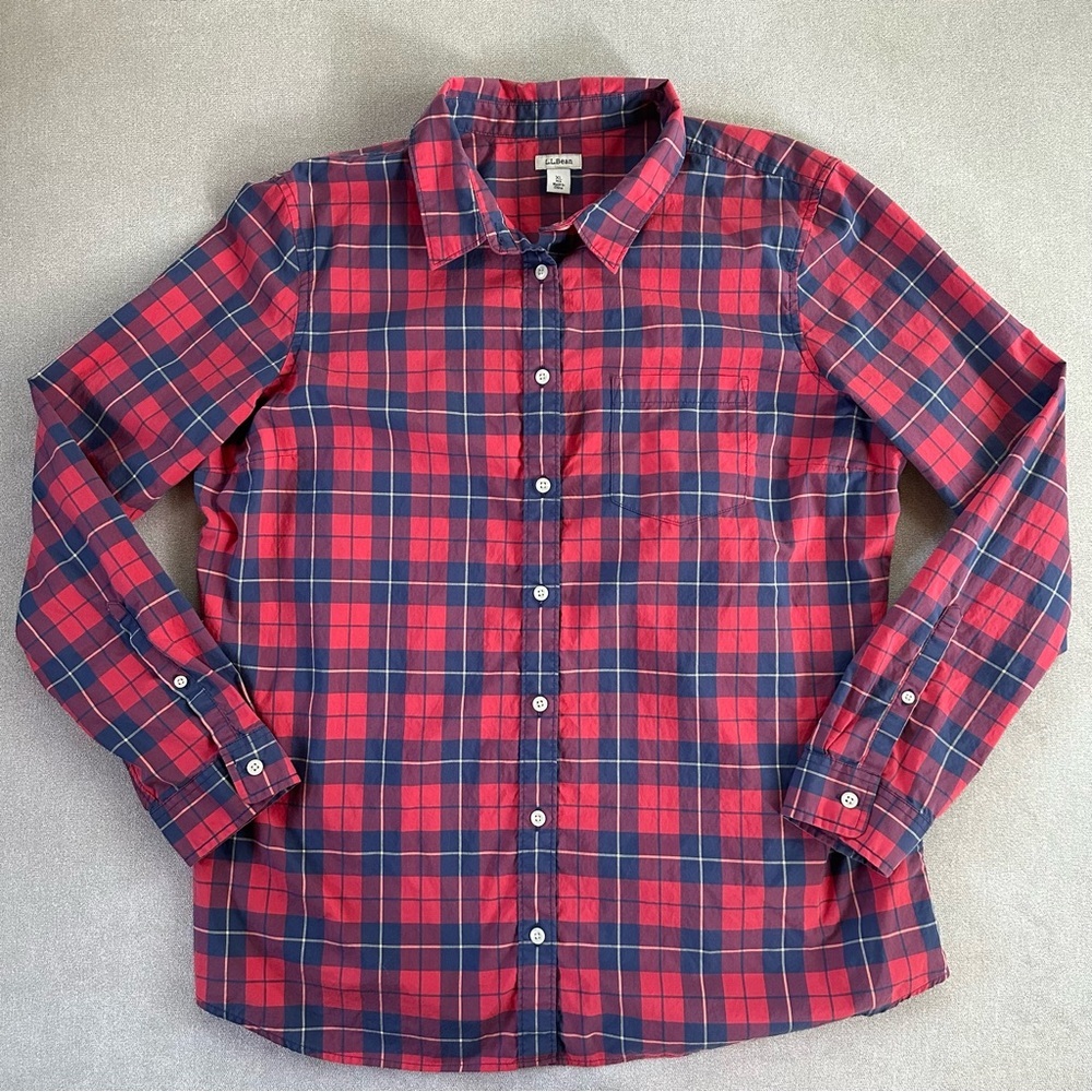 L.L. Bean Red and Navy Plaid Cotton Button-Up Shirt. XL